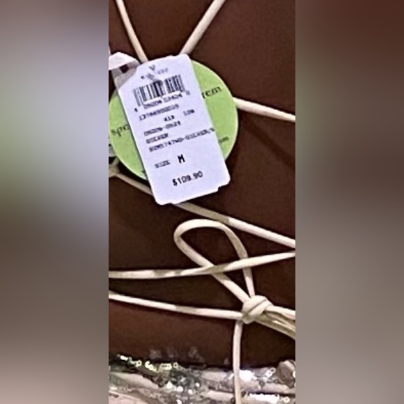 Elegant Special Occasion 2 piece - Picture 3 of 3